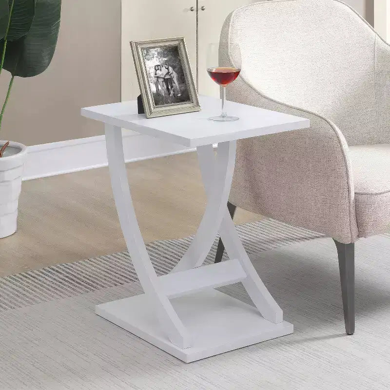 HomeStock Belmont Criss-Cross Chairside End Table with Woodgrain Finish, Contemporary Side Table with Open Storage for Living Room Decor
